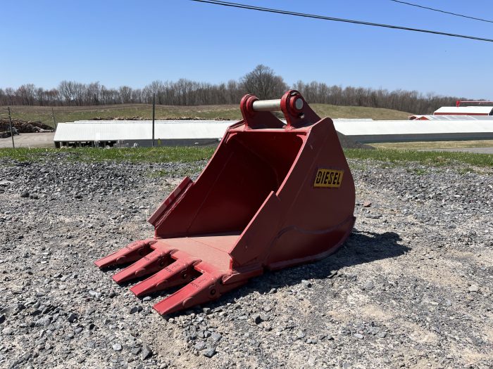 18" VIO35 Heavy Duty Dig BUCKET