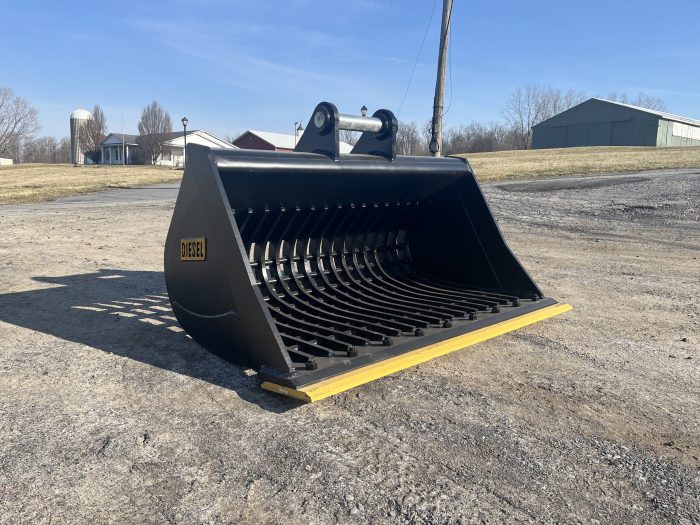 72" Screening Bucket for 200 CL Excavator